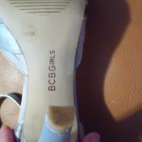 🌺BCBGirls Silver Strappy Heels - Picture 4 of 14